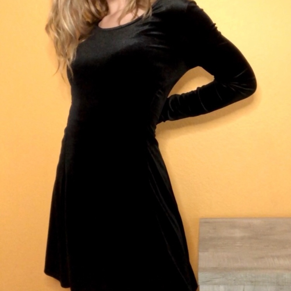 Target Black Velvet Long Sleeve Dress